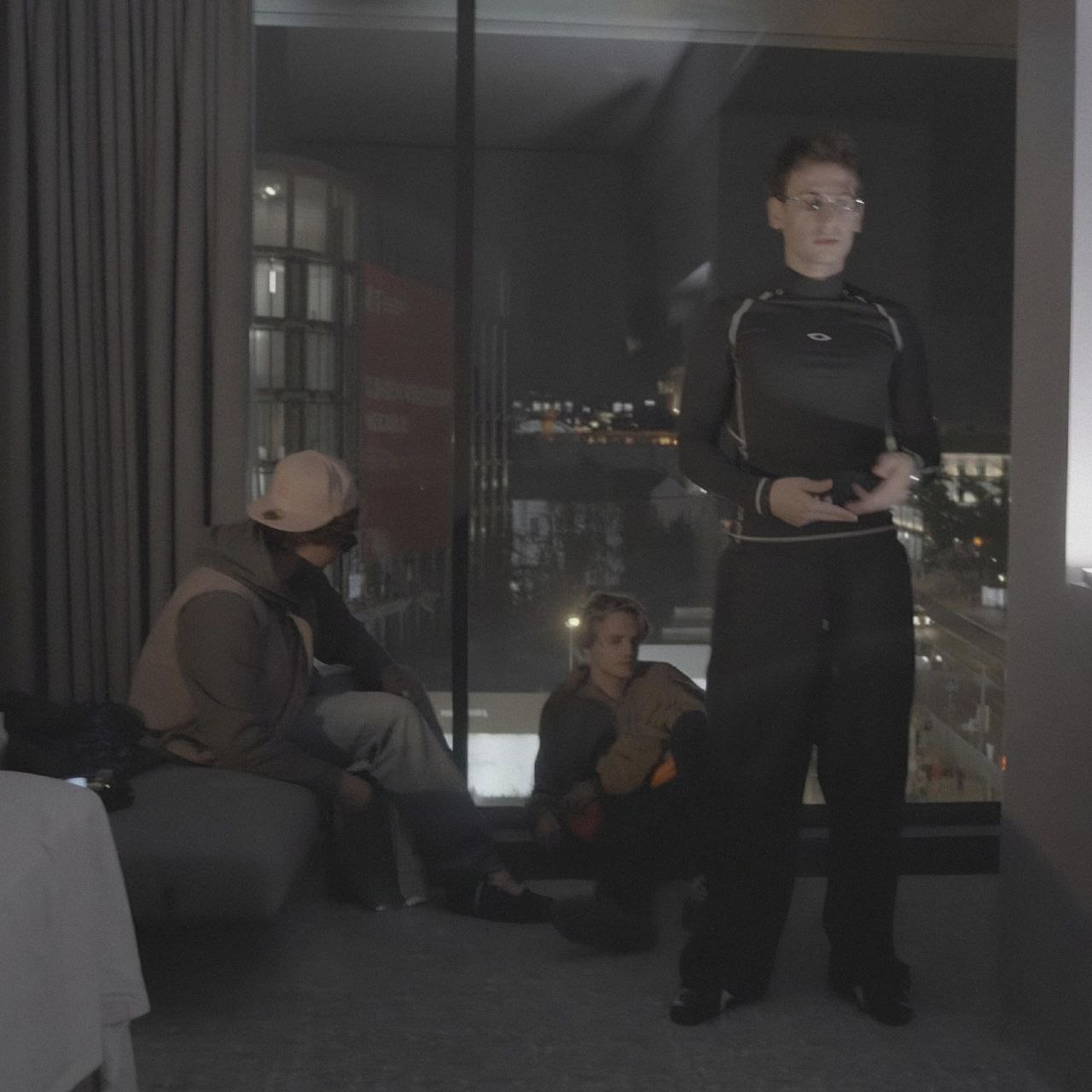 Жоас и Scally Milano выпустили новый трек "Днями и ночами"!